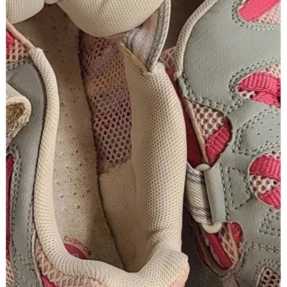 MERRELL Girl Kid Size 2 Pink Grey Waterpro Hiking Shoes